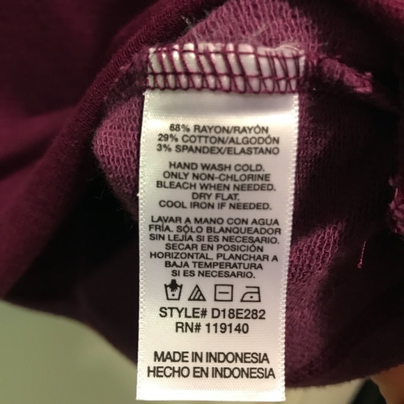 Cute Plum Crop Top - Picture 3 of 3